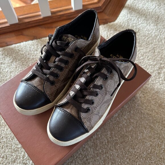 Coach Shoes - NEW Coach Parkway Sneakers